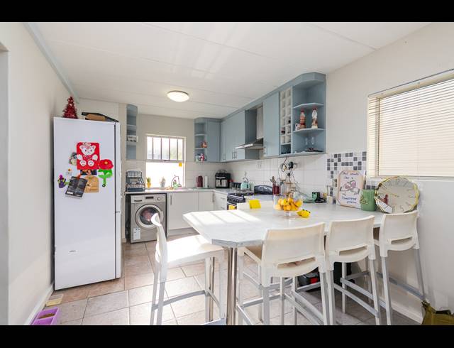 2 BEDROOM APARTMENT FOR SALE IN WEST BEACH